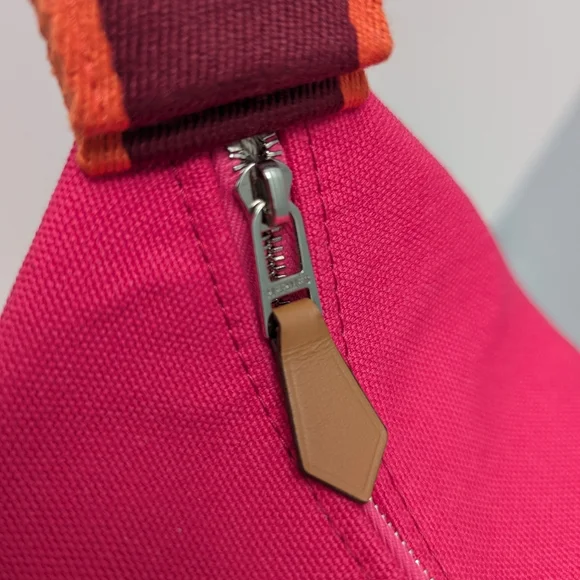 New Hermes Bride a Brac GM (Large) in Hibiscus - Picture 6 of 7